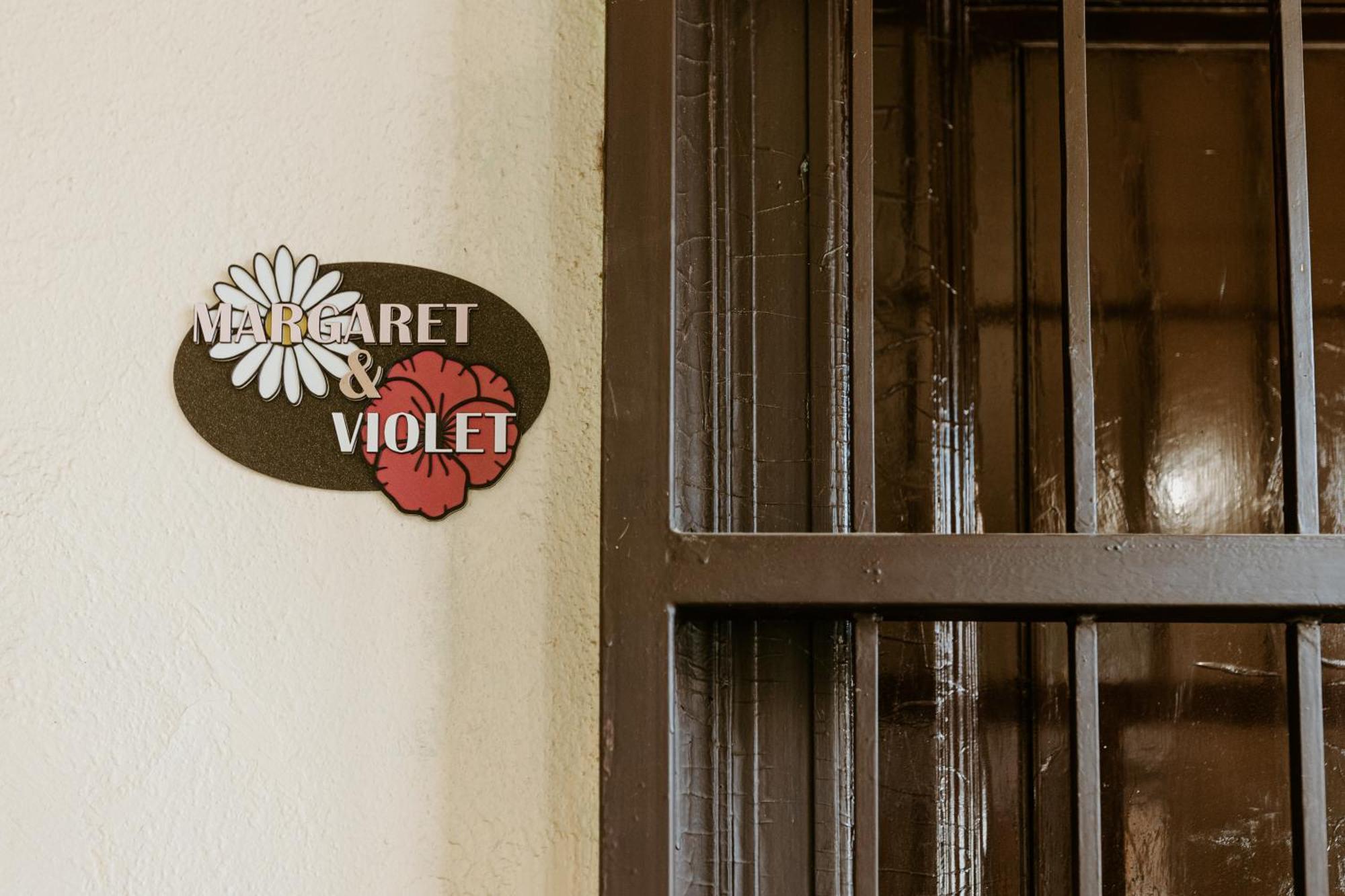 Margaret & Violet - Stylish Central Apartments Next To Grand Boulevard, Budapest